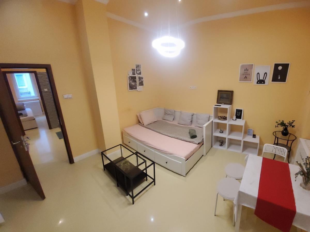 Apartament Walking Street-v *